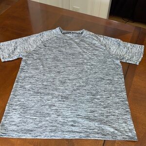 Kenneth Cole shirt, Mens Medium.
